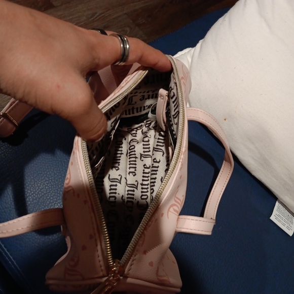 Juicy Couture Pink handbag and crossbody - Picture 6 of 7